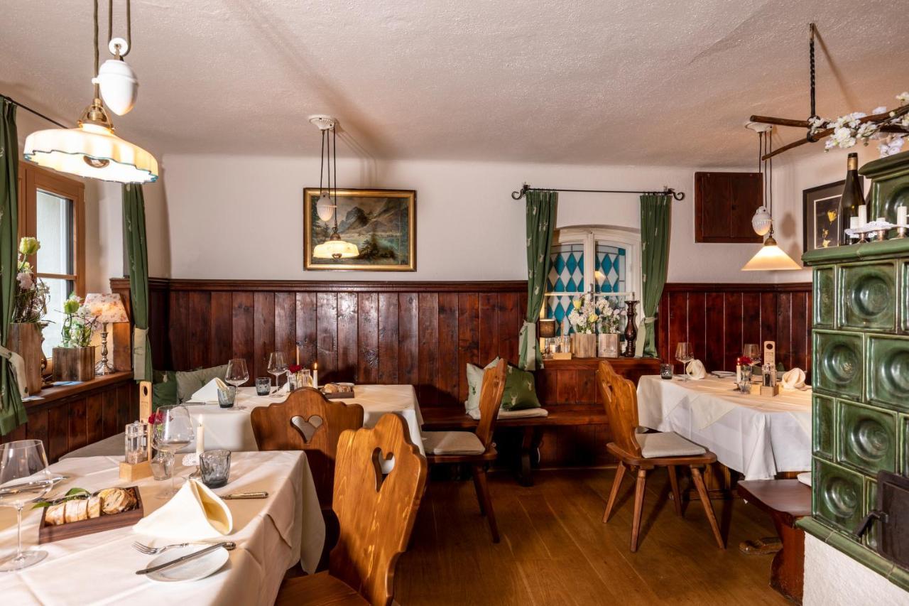 Landgasthof & Restaurant Batzenhaeusl Sankt Gilgen Extérieur photo