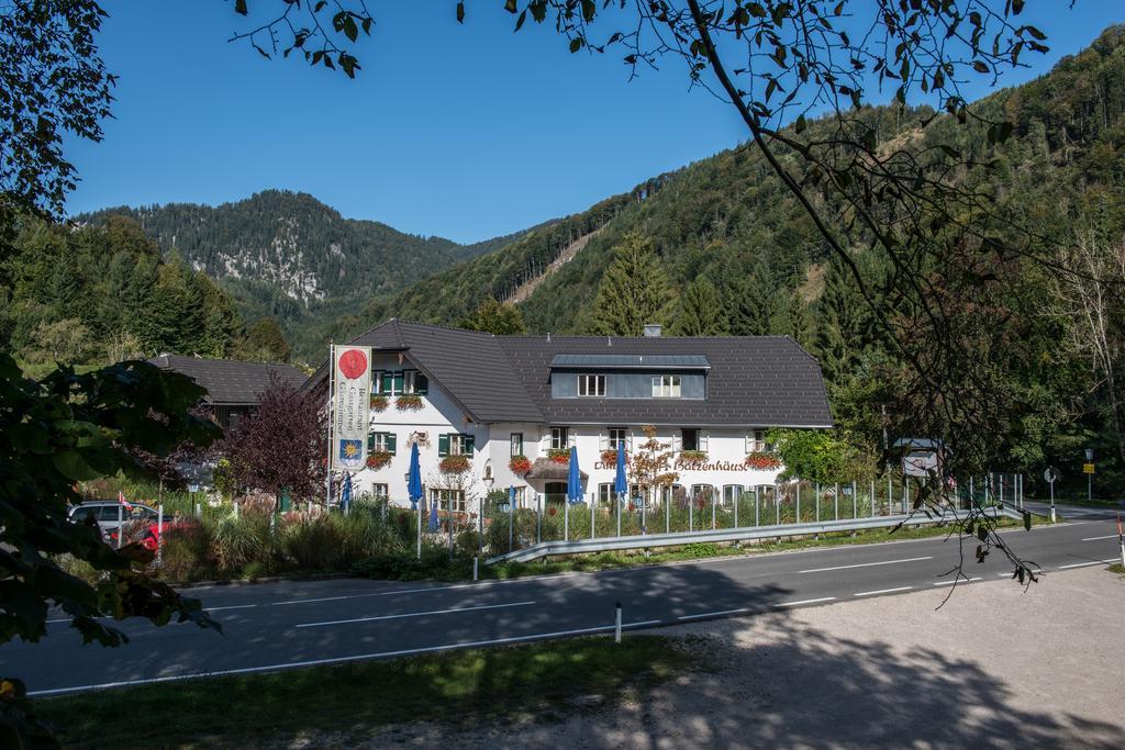 Landgasthof & Restaurant Batzenhaeusl Sankt Gilgen Extérieur photo